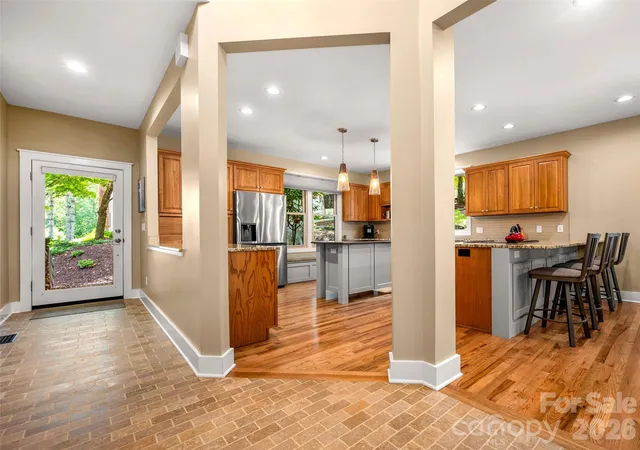 5th image of 16 Lacoste Dr, Hendersonville, NC 28739 | MLS# 4406405