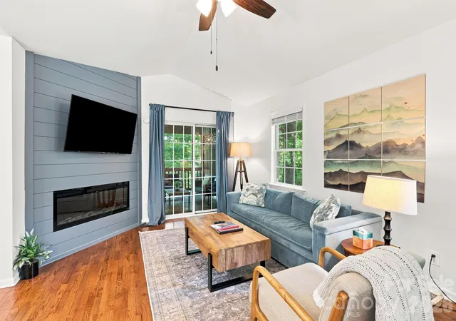 Listing Photo 5 - Condo for sale in building located at 27,29 & 31 A/b Brown Rd, Asheville, NC 28806
