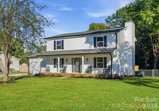 Photo 3 of Single family home for sale at 2606 Pine Forest Dr, Gastonia, NC 28056 | MLS# 4406413 | Listing updated on 2026-10-09