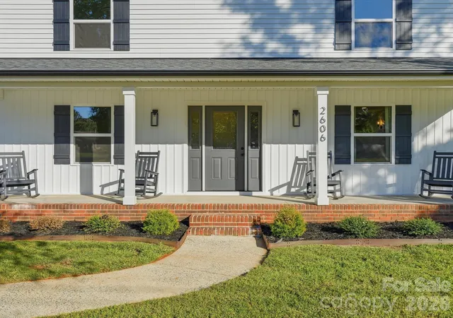 Photo 4 of Single family home for sale at 2606 Pine Forest Dr, Gastonia, NC 28056 | MLS# 4406413 | Listing updated on 2026-10-09