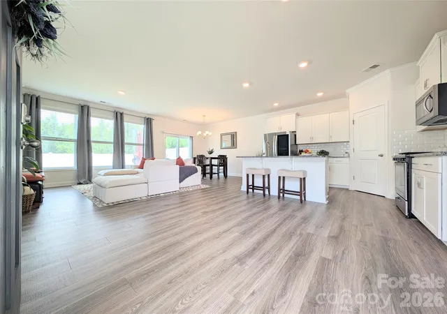 Photo 3 of Sale Pending at 644 Altamonte Dr, Clover, SC 29710 | MLS# 4406415 | Listing updated on 2026-08-20