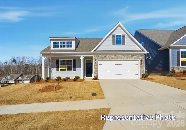 Photo 1 of Single family home for sale at 8470 Acadia Pkwy, Sherrills Ford, NC 28673 | MLS# 4406421 | Listing updated on 2026-08-19