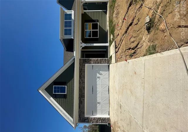 Photo 1 of Single family home for sale at 8470 Acadia Pkwy, Sherrills Ford, NC 28673 | MLS# 4406421 | Listing updated on 2026-10-24