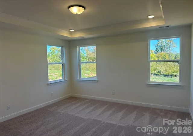 Photo 4 of Single family home for sale at 8470 Acadia Pkwy, Sherrills Ford, NC 28673 | MLS# 4406421 | Listing updated on 2026-10-24