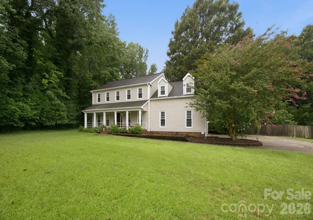 Photo 1 of Single family home for sale at 115 Valley Glen Dr, Waxhaw, NC 28173 | MLS# 4406430 | Listing updated on 2026-08-15