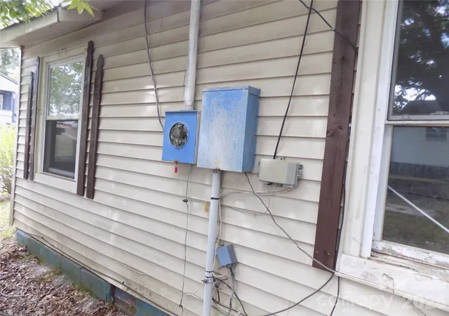 2nd image of 604 W Harrison Ave, Gastonia, NC 28052 | MLS# 4406432
