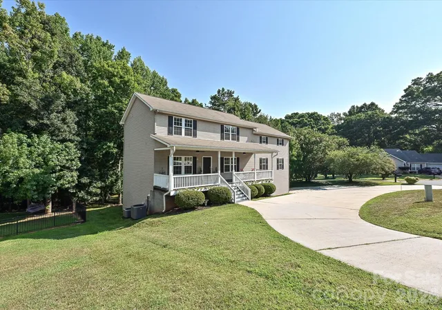1st image of 1401 Wall St, Waxhaw, NC 28173 | MLS# 4406440
