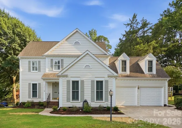Photo 2 of Single family home for sale at 10012 Brass Eagle Ln, Charlotte, NC 28210 | MLS# 4406451 | Listing updated on 2026-09-14