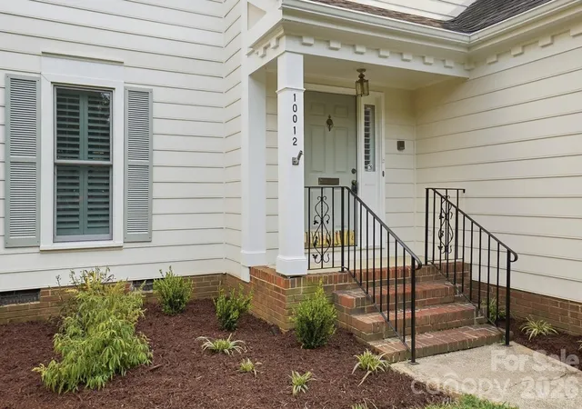 Photo 3 of Single family home for sale at 10012 Brass Eagle Ln, Charlotte, NC 28210 | MLS# 4406451 | Listing updated on 2026-09-14