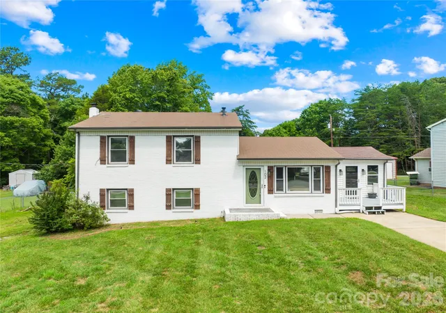 2nd image of 102 Wingate Dr, Stanley, NC 28164 | MLS# 4406481