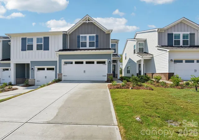 1st image of 9004 Foggy Brook Loop, Charlotte, NC 28269 | MLS# 4406482