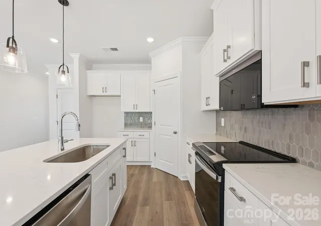 5th image of 9004 Foggy Brook Loop, Charlotte, NC 28269 | MLS# 4406482