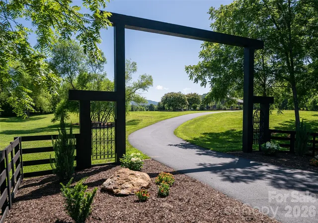 2nd image of 660 Pleasant Grv Rd, Hendersonville, NC 28739 | MLS# 4406497