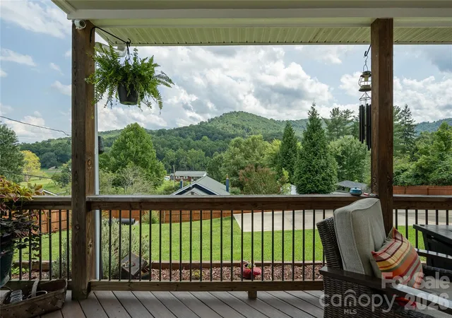 4th image of 8 Blaines Wy, Candler, NC 28715 | MLS# 4406500