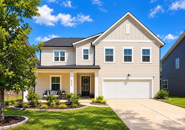 Single family home for sale at 8226 Franklin Trl St, Mint Hill, NC 28227 | MLS# 4406508