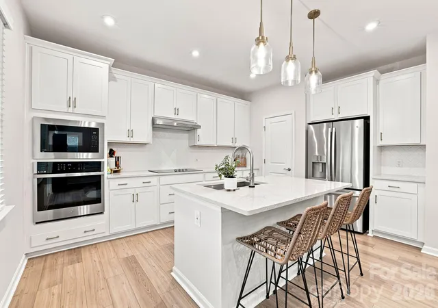 Photo 1 of Single family home for sale at 8226 Franklin Trl St, Mint Hill, NC 28227 | MLS# 4406508 | Listing updated on 2026-10-06