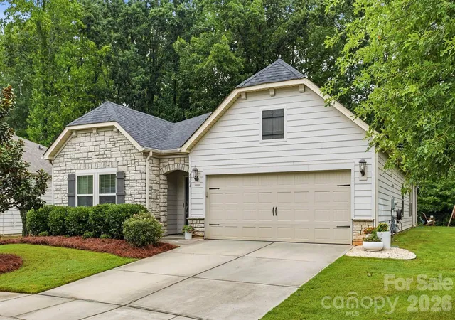 Photo 1 of Sale Pending at 8504 Pennegrove Cir, Charlotte, NC 28214 | MLS# 4406514 | Listing updated on 2026-08-28