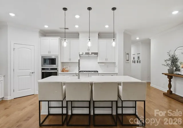 Photo 3 of Sale Pending at 8504 Pennegrove Cir, Charlotte, NC 28214 | MLS# 4406514 | Listing updated on 2026-08-28