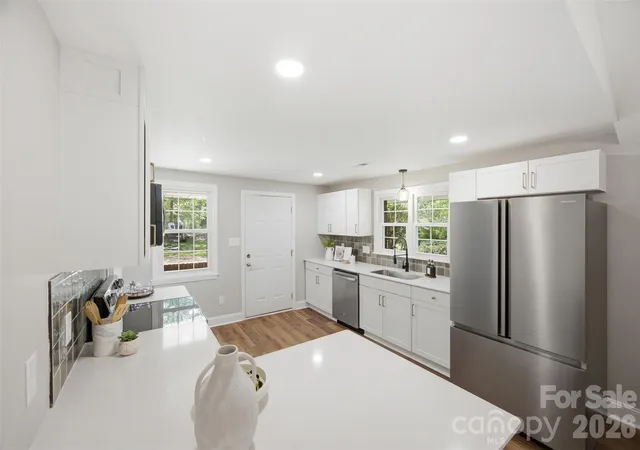 Photo 3 of Single family home for sale at 8223 Knollwood Cir, Charlotte, NC 28213 | MLS# 4406519 | Listing updated on 2026-10-21