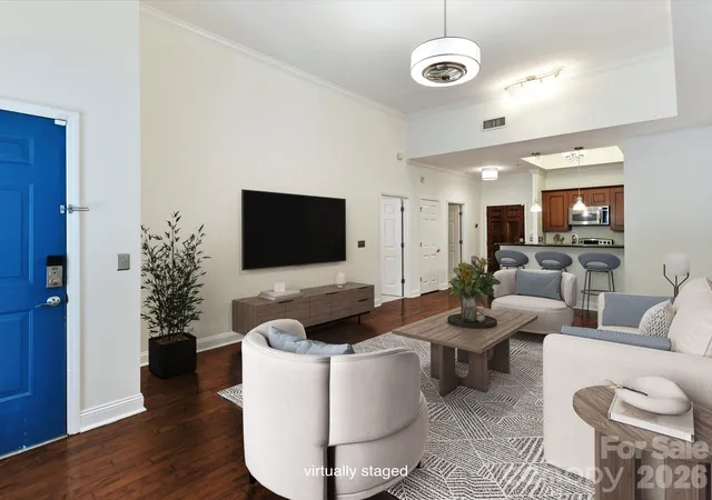 Photo 4 of Condo for sale at 300 W 5th Street #2, Charlotte, NC 28202 | MLS# 4406555 | Listing updated on 2026-10-02