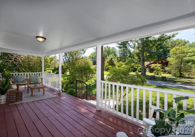 Photo 3 of Single family home for sale at 304 Old Haw Crk Rd, Asheville, NC 28805 | MLS# 4406556 | Listing updated on 2026-09-29