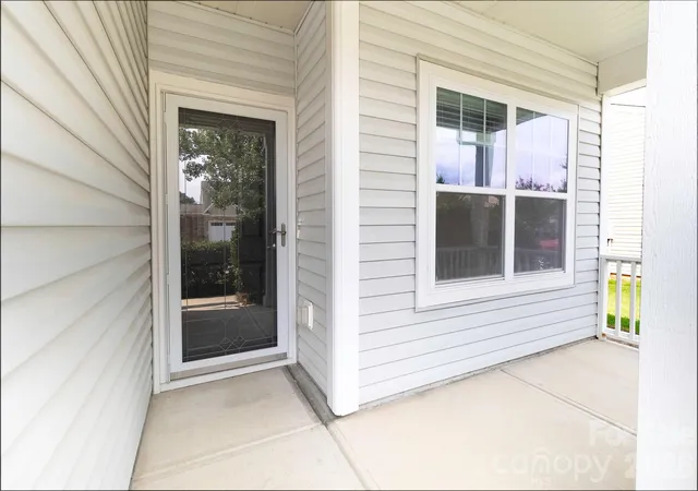Photo 4 of Sale Pending at 5061 Newport Lakes Dr #11, Rock Hill, SC 29732 | MLS# 4406565 | Listing updated on 2026-08-24