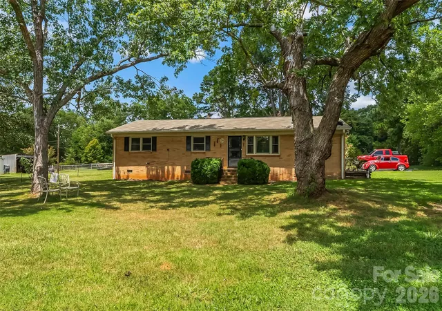 2nd image of 315 Windwood Dr, Bessemer City, NC 28016 | MLS# 4406599