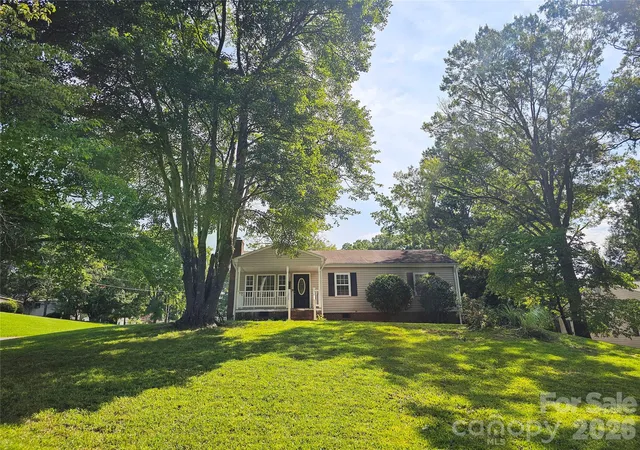 Photo 1 of Sale Pending at 158 Shamrock St Ne, Concord, NC 28025 | MLS# 4406601 | Listing updated on 2026-09-16