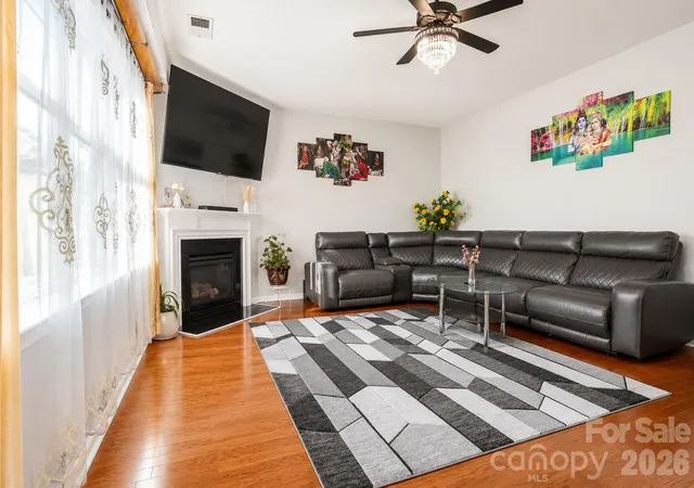 Photo 4 of Single family home for sale at 10345 Wesson Hunt Rd NW, Huntersville, NC 28078 | MLS# 4406605 | Listing updated on 2026-09-08