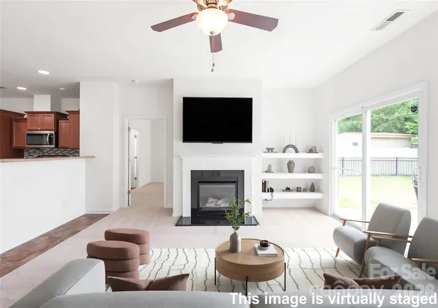Photo 4 of Single family home for sale at 8411 Romana Red Ln, Charlotte, NC 28213 | MLS# 4406606 | Listing updated on 2026-10-06
