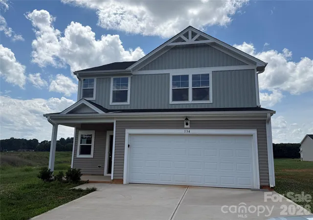 Photo 1 of Single family home for sale at 134 Peppervine Ln, Statesville, NC 28625 | MLS# 4406623 | Listing updated on 2026-10-05