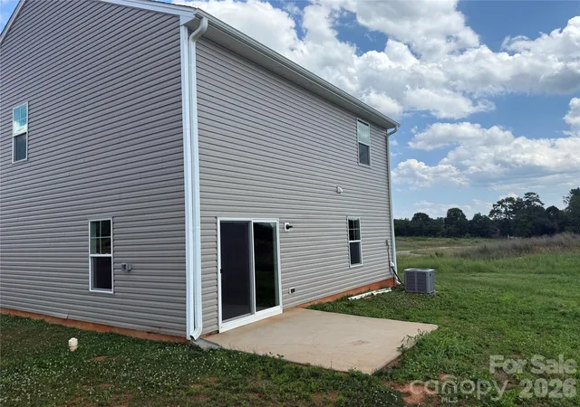 Photo 3 of Single family home for sale at 134 Peppervine Ln, Statesville, NC 28625 | MLS# 4406623 | Listing updated on 2026-10-05