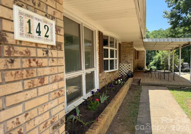 2nd image of 142 Avondale Rd, Asheville, NC 28803 | MLS# 4406628