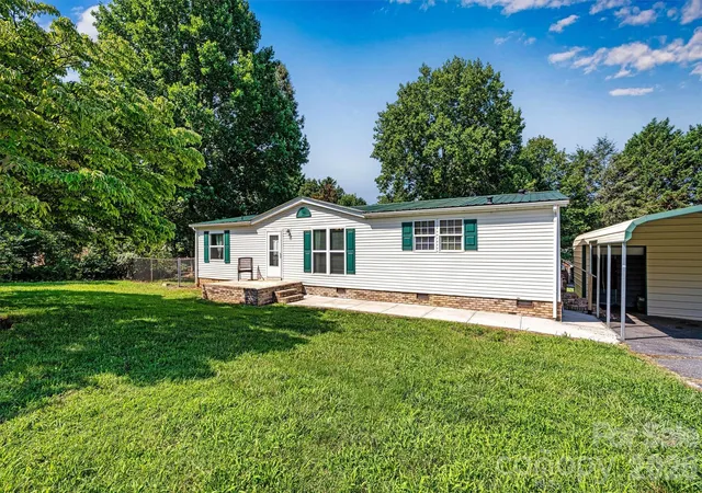 1st image of 5135 36th Street Dr Ne, Hickory, NC 28601 | MLS# 4406637