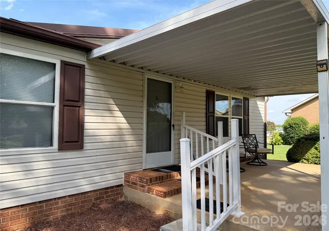 2nd image of 5720 Skyway Dr, Conover, NC 28613 | MLS# 4406645