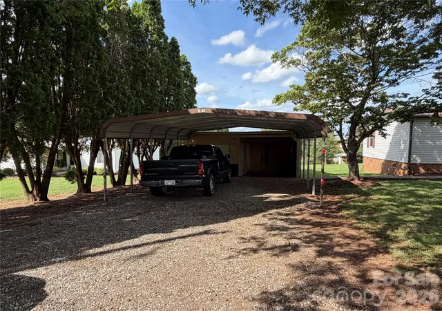 27th image of 5720 Skyway Dr, Conover, NC 28613 | MLS# 4406645