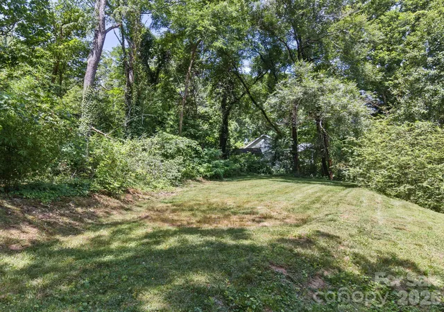 Photo 29 of Single family home for sale at 20 Cottage St, Asheville, NC 28804 | MLS# 4406650 | Listing updated on 2026-10-05
