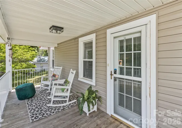 Photo 2 of Single family home for sale at 20 Cottage St, Asheville, NC 28804 | MLS# 4406650 | Listing updated on 2026-10-05