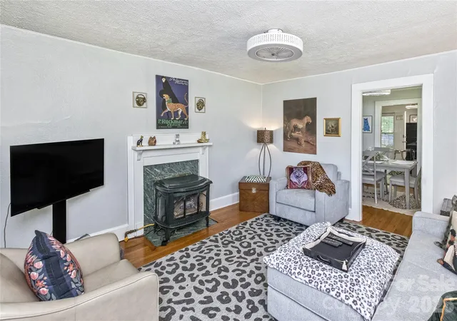 Photo 4 of Single family home for sale at 20 Cottage St, Asheville, NC 28804 | MLS# 4406650 | Listing updated on 2026-10-05