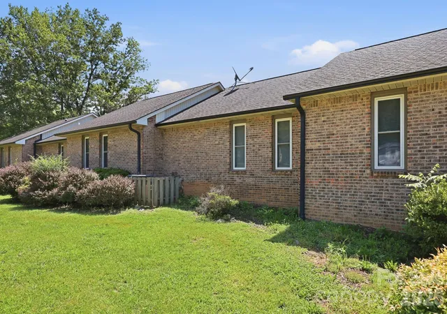 20th image of 5 Country Gardens Dr, Fletcher, NC 28732 | MLS# 4406655