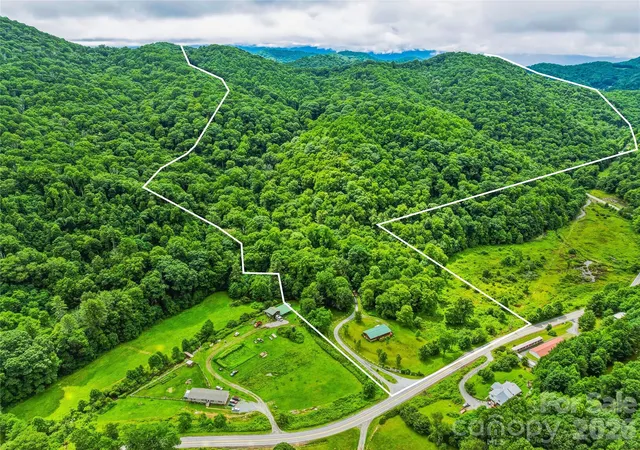 Photo 1 of Multi family home for sale at 961 Wilson Branch Rd, Mars Hill, NC 28754 | MLS# 4406664 | Listing updated on 2026-07-22