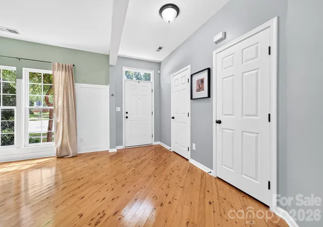 Photo 3 of Townhouse for sale at 8261 Bridgegate Dr, Huntersville, NC 28078 | MLS# 4406688 | Listing updated on 2026-09-24