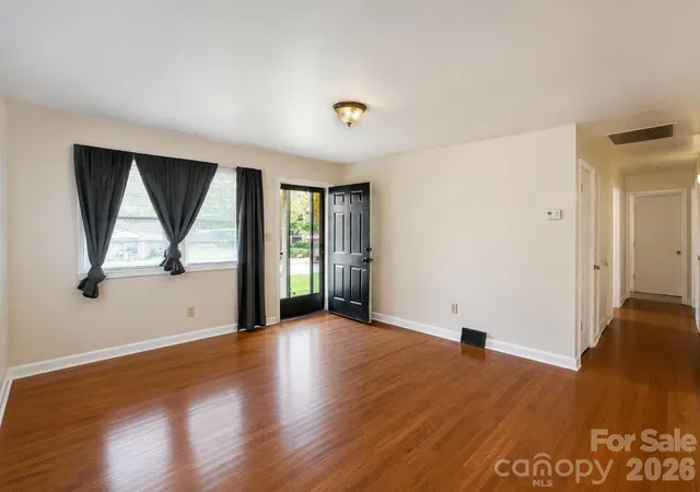 Photo 2 of Single family home for sale at 6109 Dandy Loop Rd, Fayetteville, NC 28314 | MLS# 4406698 | Listing updated on 2026-09-22
