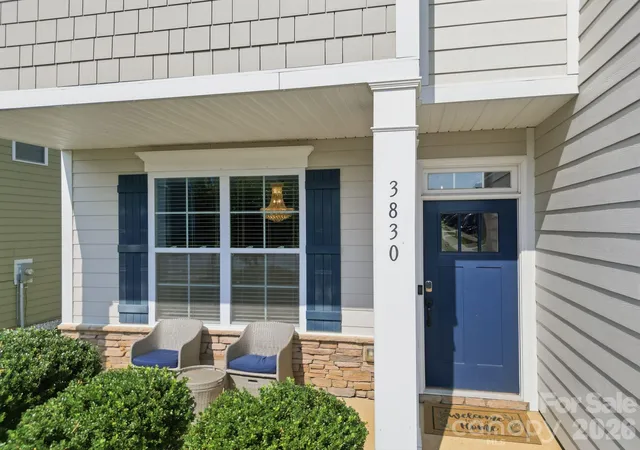 Photo 3 of Single family home for sale at 3830 Lake Breeze Dr, Sherrills Ford, NC 28673 | MLS# 4406708 | Listing updated on 2026-08-24