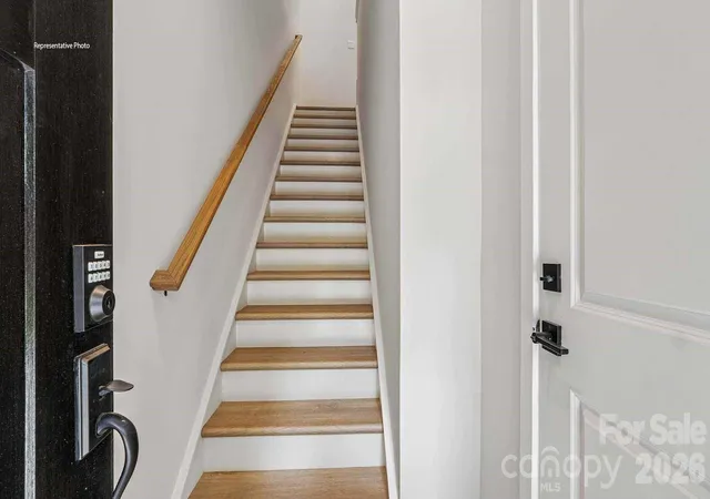 Photo 3 of Townhouse for sale at 813 Hammers Ln, Charlotte, NC 28205 | MLS# 4406728 | Listing updated on 2026-10-07