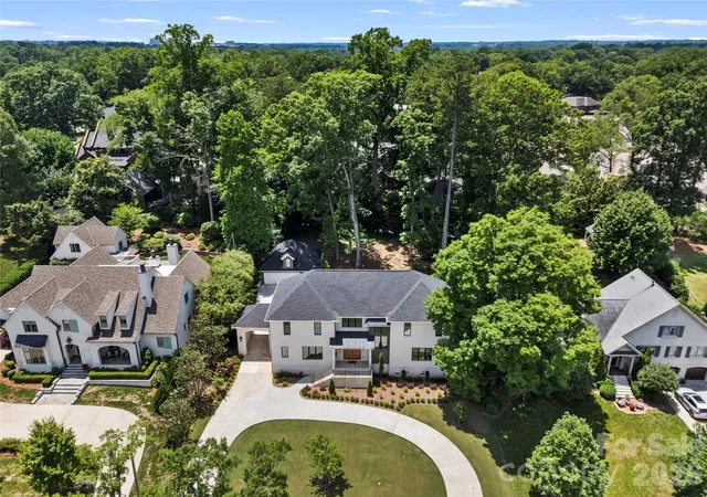 Photo 1 of Single family home for sale at 1550 Coventry Rd, Charlotte, NC 28211 | MLS# 4406739 | Listing updated on 2026-10-04