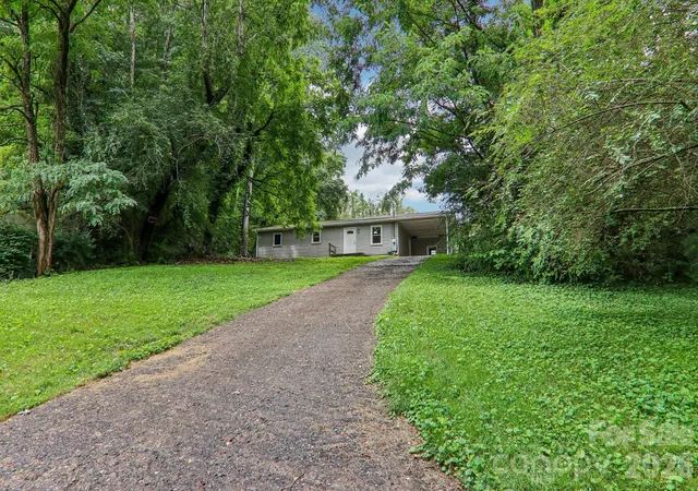 4th image of 24 Bryson St, Waynesville, NC 28786 | MLS# 4406741