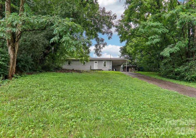 5th image of 24 Bryson St, Waynesville, NC 28786 | MLS# 4406741