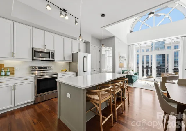 Photo 3 of Condo for sale at 4620 Piedmont Row Dr #705, Charlotte, NC 28210 | MLS# 4406756 | Listing updated on 2026-10-06