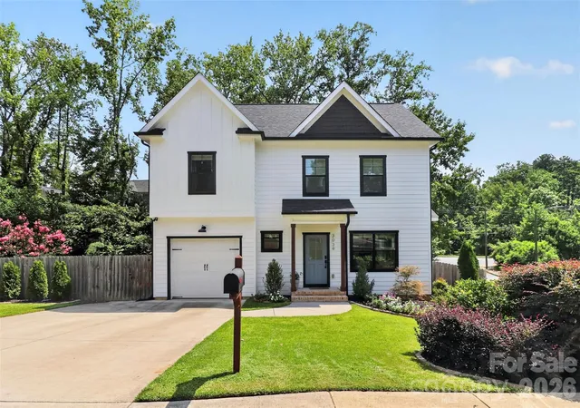 image of 3039 Palm Ave, Charlotte, NC 28205 | MLS# 4406774